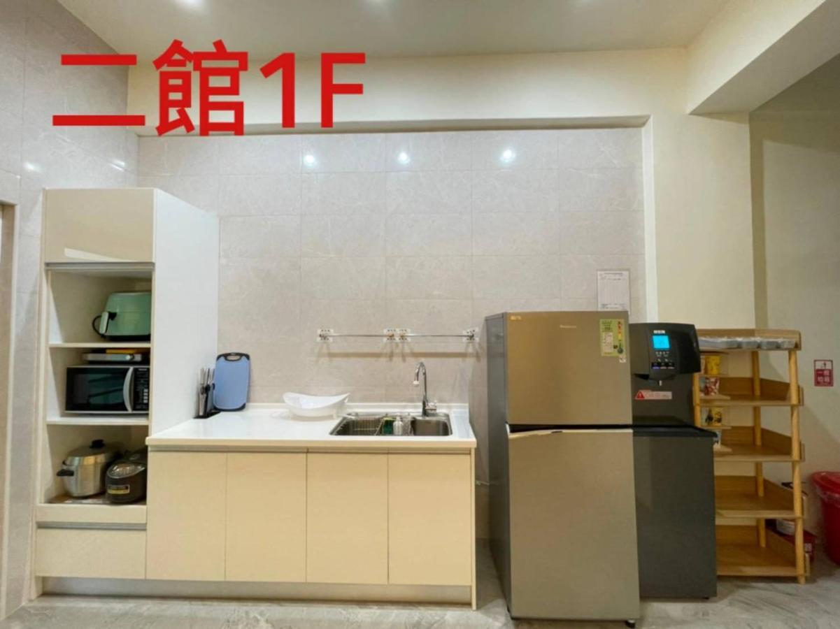 芹菜芋頭親子民宿 T'ai-tung エクステリア 写真